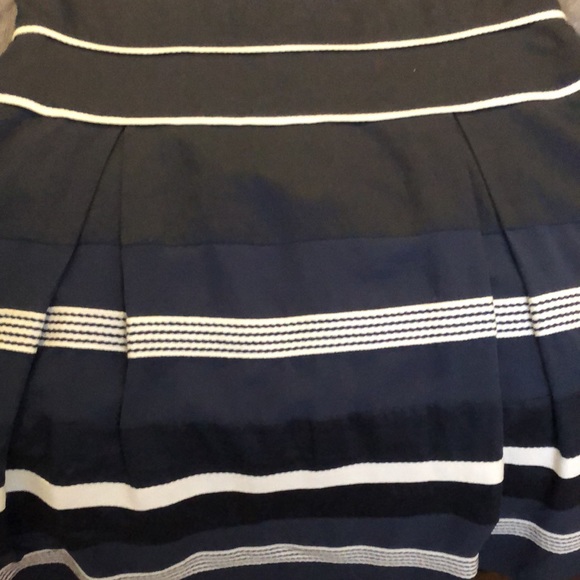 Blue dress with white stripes - Picture 5 of 5